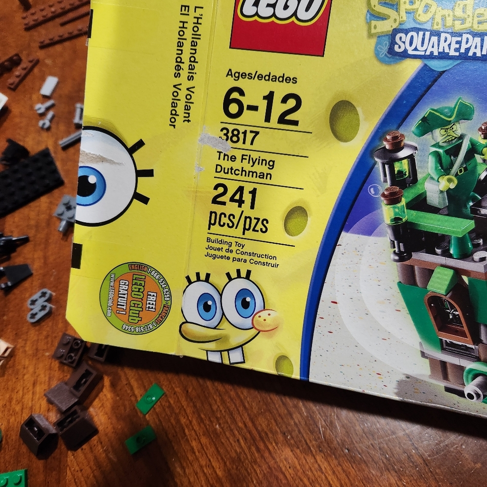 LEGO SpongeBob SquarePants Pirate Adventure Set - Green and Brown Open. Complete - Picture 8 of 8